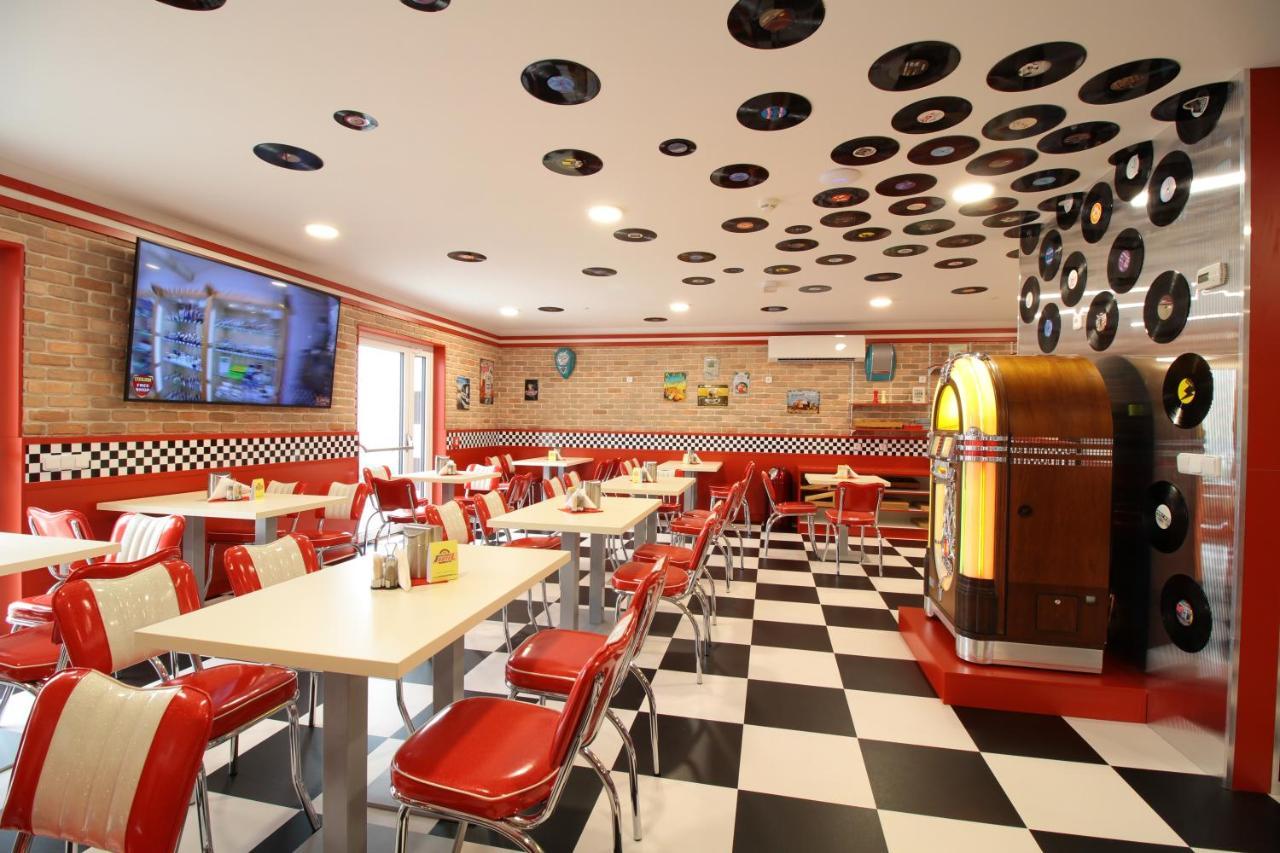 Jukebox Hotel Znojmo Εξωτερικό φωτογραφία